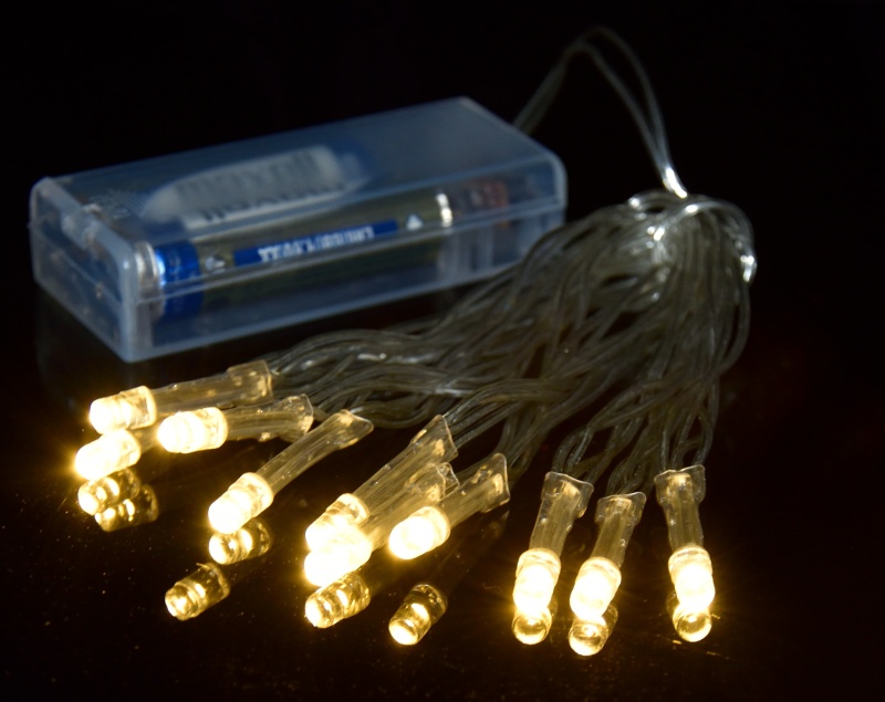 Řetěz na baterie teplá bílá 10 LED s časovačem kartonové balení K24