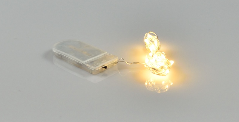 Řetěz na baterie teplá bílá 30 LED měděný drátek vnitřní kartonové balení K24